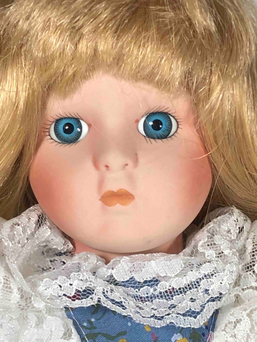 Bambole: Porzellanpuppe Lisa – Nuovo (secondo la descrizione) da Balzers venduto da Anna101