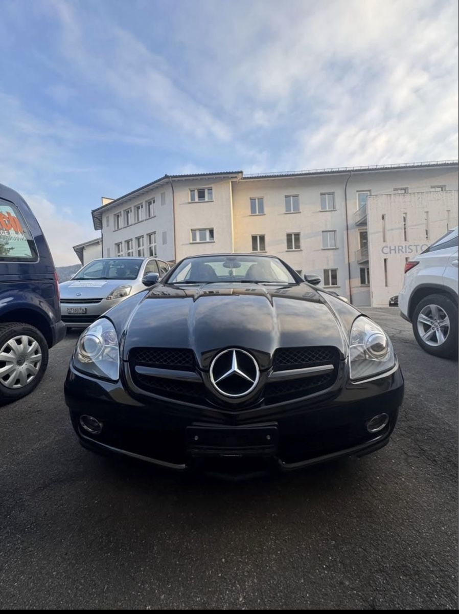 Mercedes-Benz Automobili: Mercedes-Benz SLK 200 – Usato da Root venduto da ivang04 3