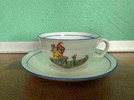 Antikes  Kindergeschirr  Tasse mit Untertasse