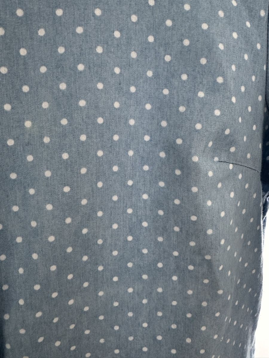 Camicette: Chemise bleue, taille M. – Nuovo (secondo la descrizione) da Lausanne venduto da ver_cyj8 2