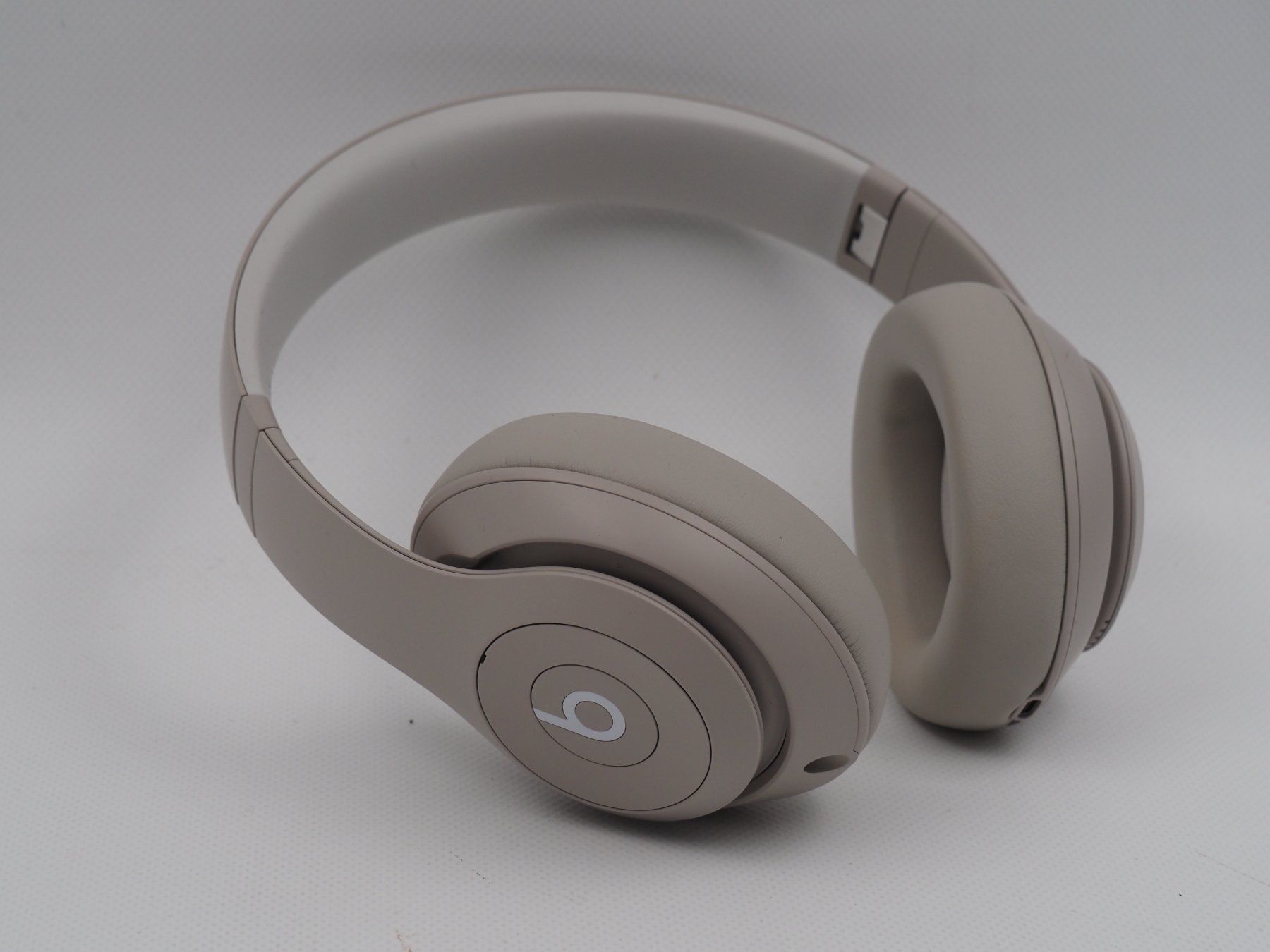 Beats Cuffie: BEATS Studio Pro Bluetooth Kopfhörer (26092956) – Usato da Zürich venduto da fundsachenverkauf 1
