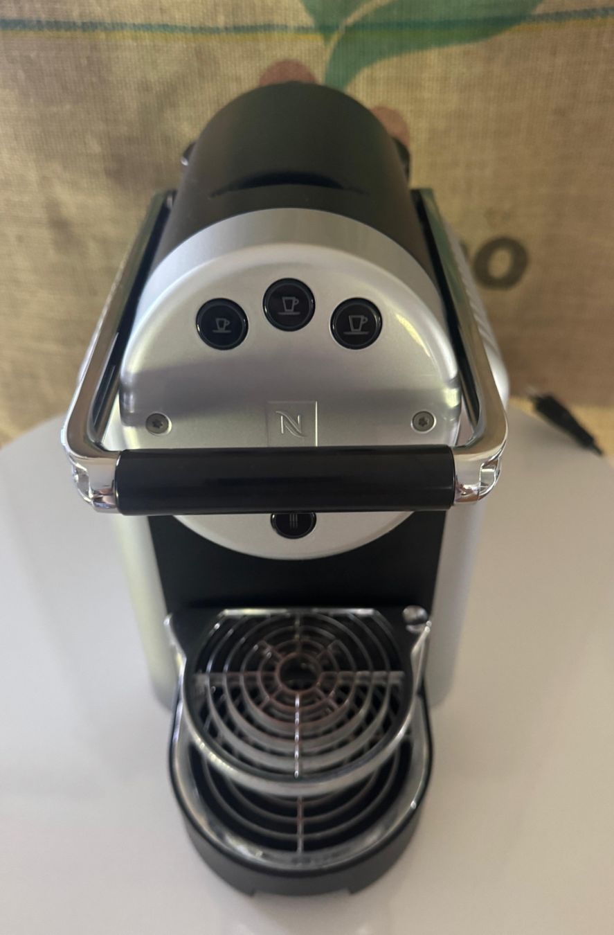 Nespresso Machines à café & Machines à expresso: Nespresso Zenius Kaffemachine – D'occasion à Rotkreuz par den66 8