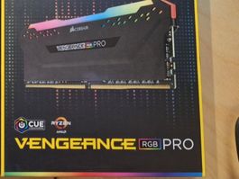 Vengeance RGB PRO 16GB (2x8GB) DDR4 3600MHz + Ryzen-7 3800xt