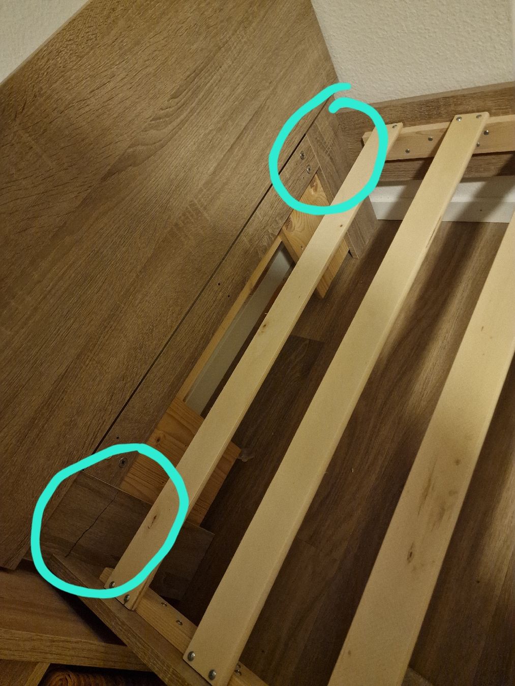 Letti: Gebrauchtes Einzelbett, Holzoptik 90x200cm – Usato da Seftigen venduto da bendzsy91 3