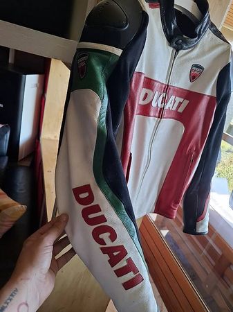 Blouson moto cuir Ducati 56 / XXL