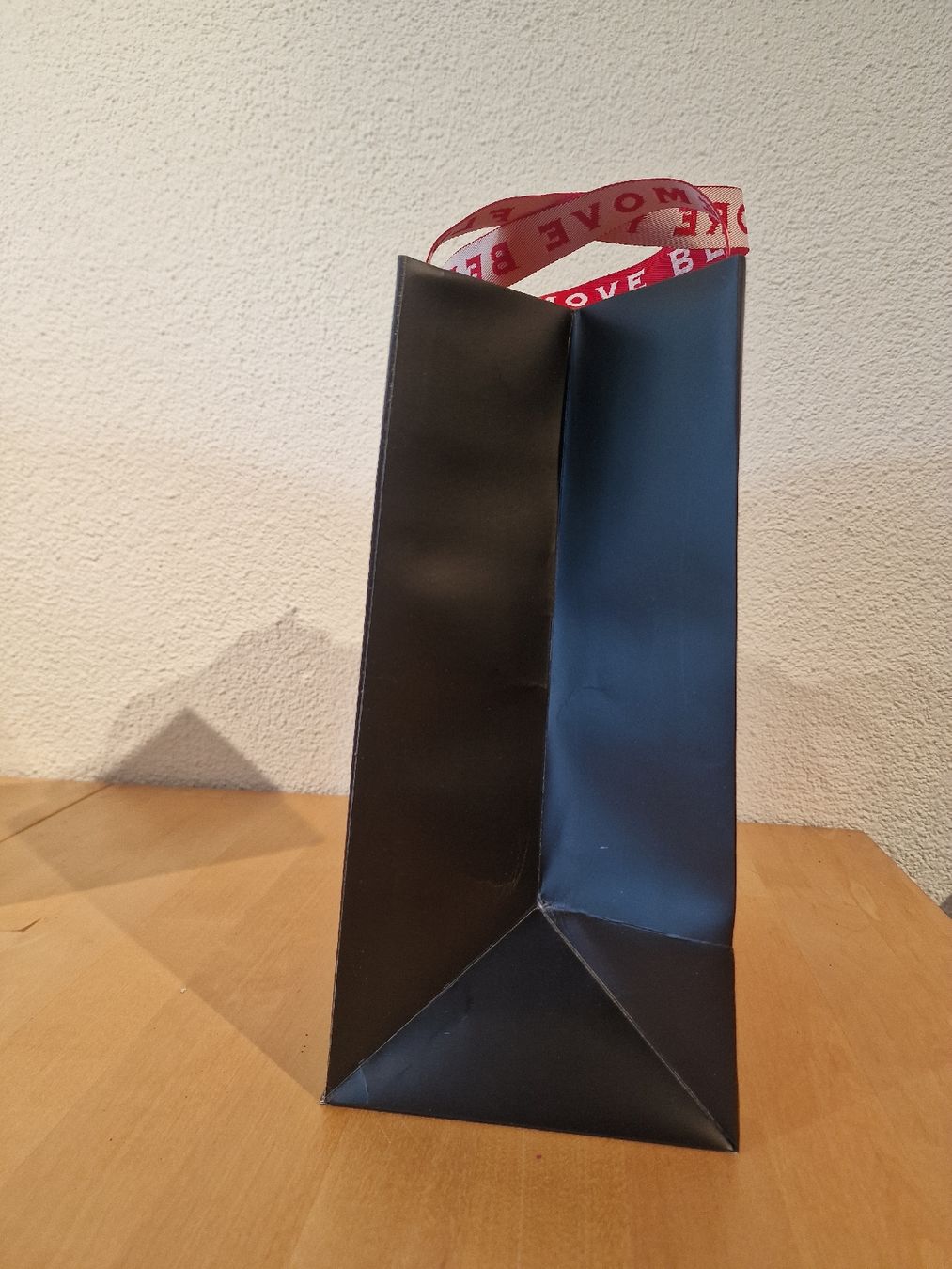 Breitling Borse: Älteres Sammlerstück: Papiertasche Pilot Breitling – Usato da St. Margrethen SG venduto da Goldig 1