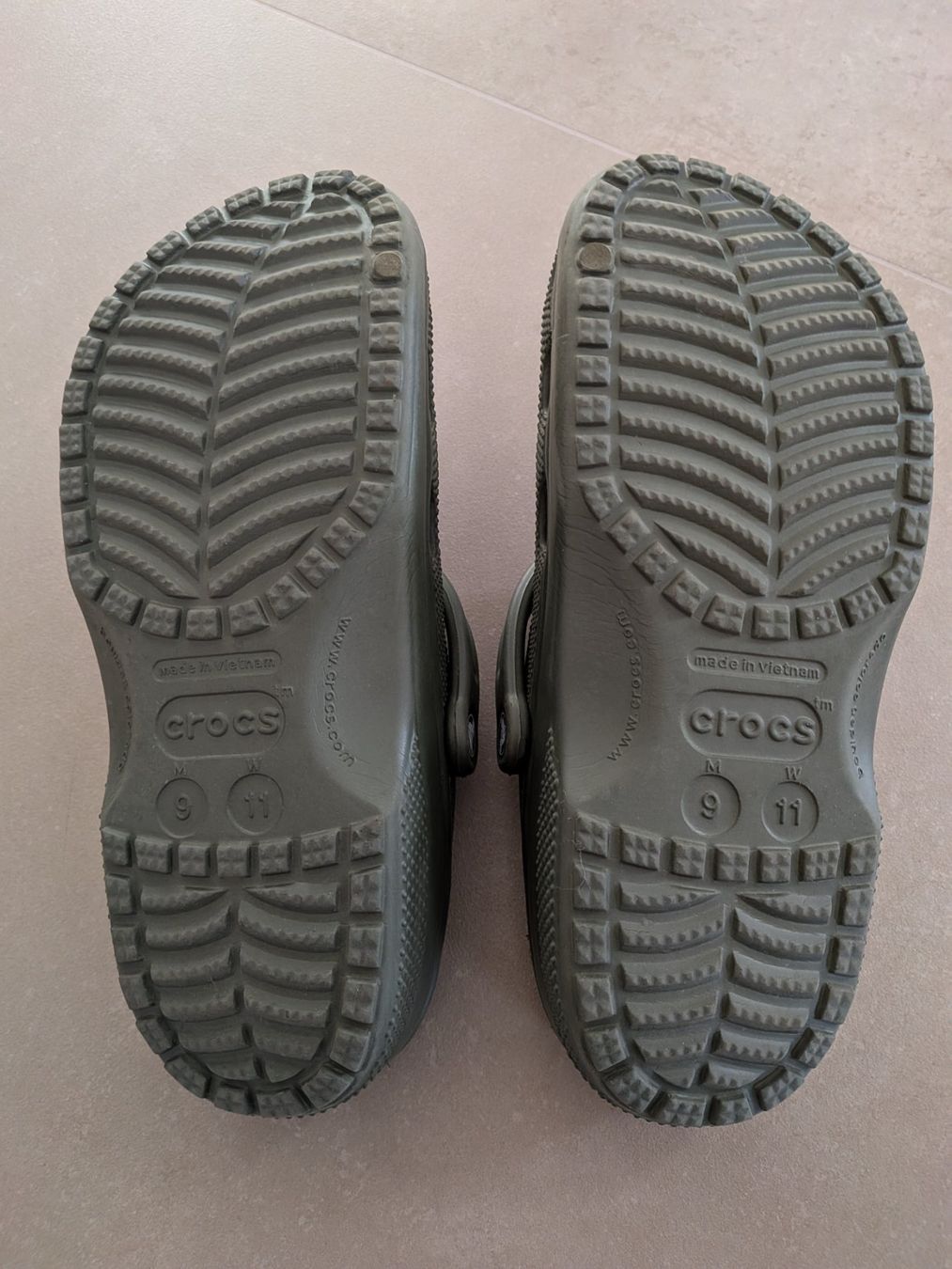 Crocs Scarpe da uomo: Crocs Unisex Grösse 42-43 olive – Usato da Pratteln venduto da anj_7dmp 1