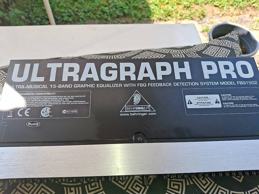 Behringer Egaliseurs: BEHRINGER ULTRAGRAPH PRO. EQ – D'occasion à Schlieren par Karr 2
