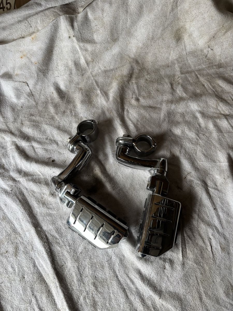 Harley-Davidson Tutti i ricambio per moto: Harley Davidson  Highway Pegs – Usato da Schötz venduto da Harley35 1