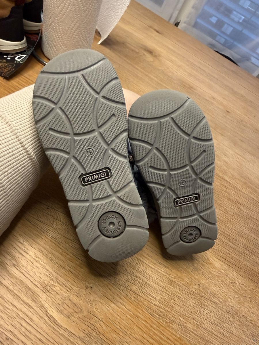 Scarpe per ragazze: Primigi Winterstiefel Kids – Usato da Dällikon venduto da vis_cvd5 1