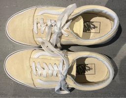 Neuwertige Vans-Schuhe Grösse 37