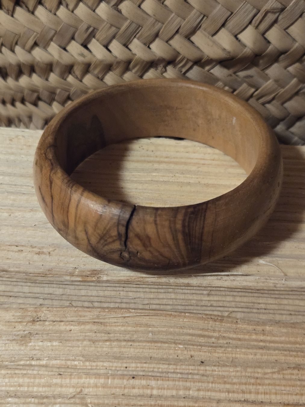 Bracciali & Braccialetti: bracelet en olivier – Usato da Montet (Broye) venduto da CandiceD 2