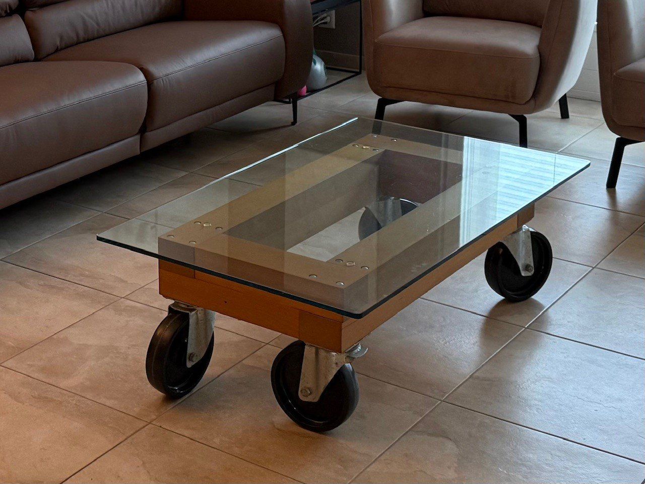 Tables: Loungetisch – D'occasion à Däniken SO par Sugarless