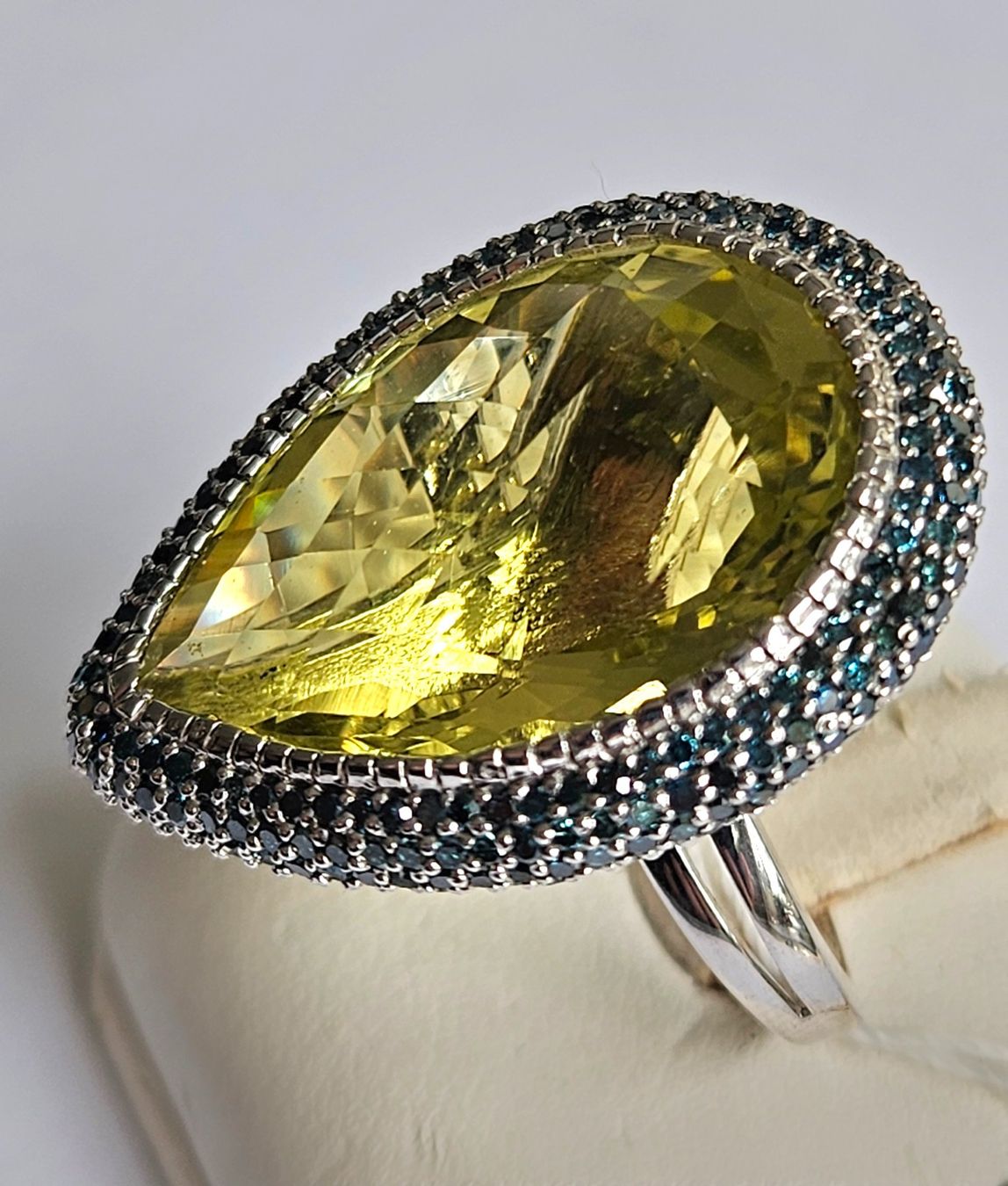 Anelli: Edelstein Fingering mit blauen Diamanten – Nuovo (secondo la descrizione) da Zürich venduto da adriben 2