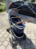 Kinderwagen mit Babywanne