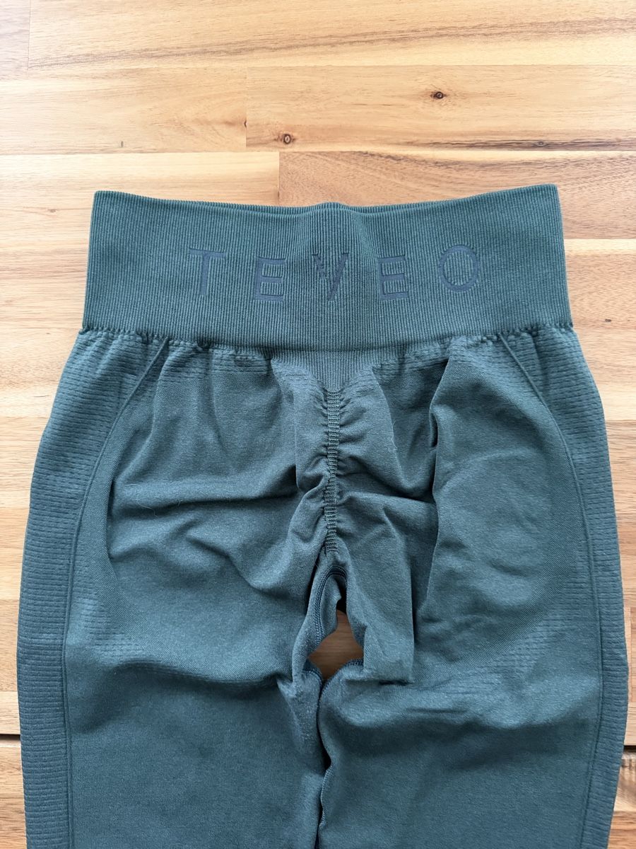 Teveo Leggings: Teveo Scrunch Leggings, Grösse M – Usato da Muolen venduto da ginmelz 2