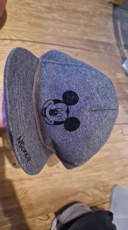 Altro in  Abbigliamento & Accessori: Cap – Usato da Weinfelden venduto da and_5rxf