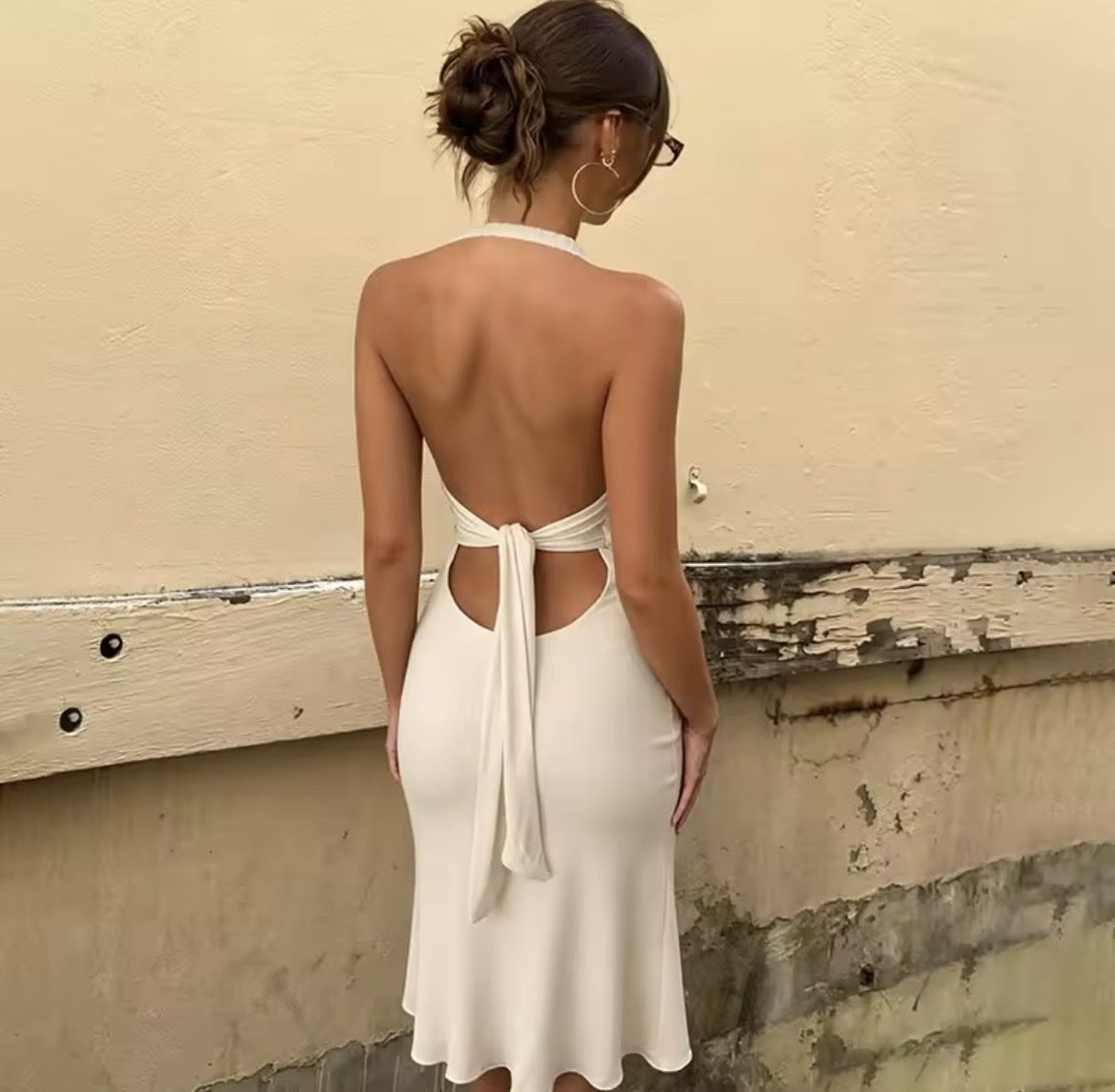 : Robe beige en taille M – Nuovo (secondo la descrizione) da Genève venduto da lea_b6vp