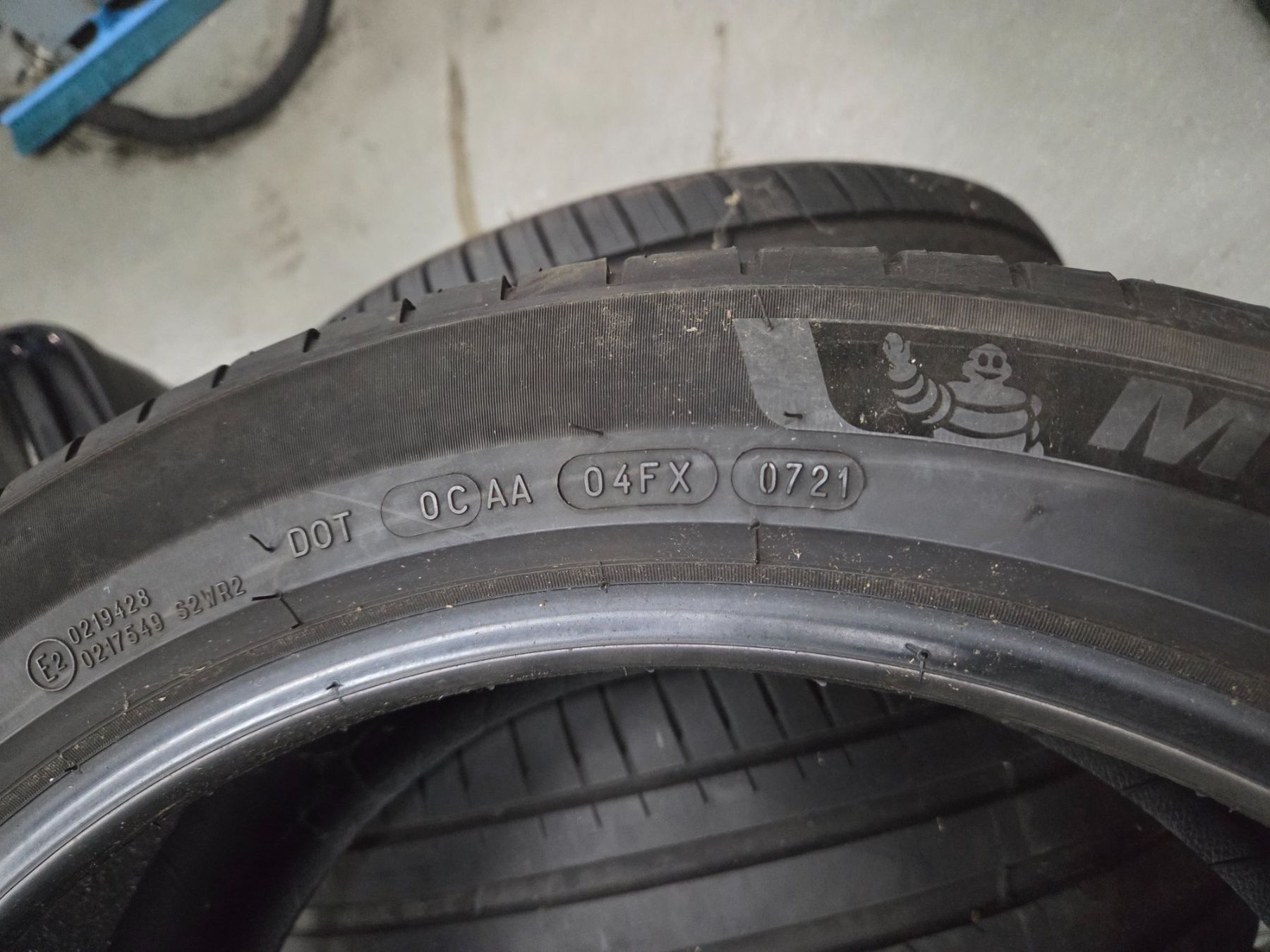 Pneus & Kompletträder: 225 / 45 R 20  Michelin Sport – Gebraucht aus Fischbach-Göslikon von Emanuel.Bardhi 3