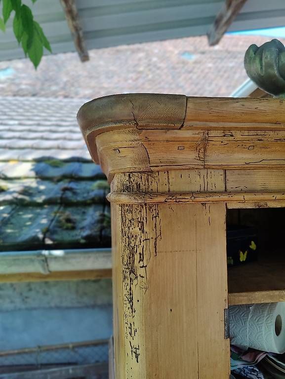 Büffets: Wunderschönes altes Tannenholzbuffet – Gebraucht aus Basel von Metallier 4