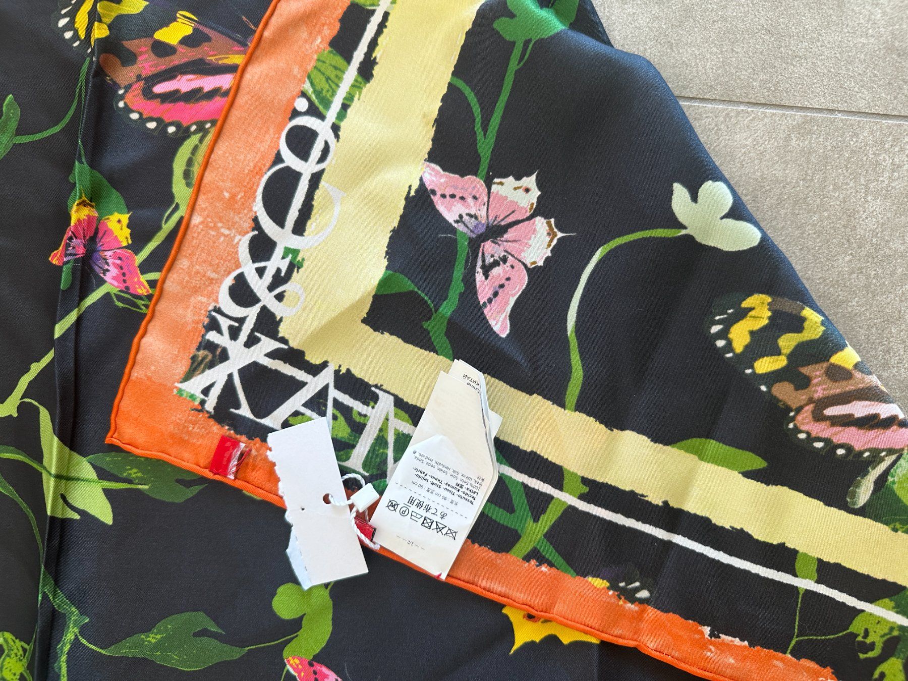 Max Mara Foulard & Sciarpe: New silk scarf Max&Co – Nuovo (secondo la descrizione) da Lugano venduto da juledo 2