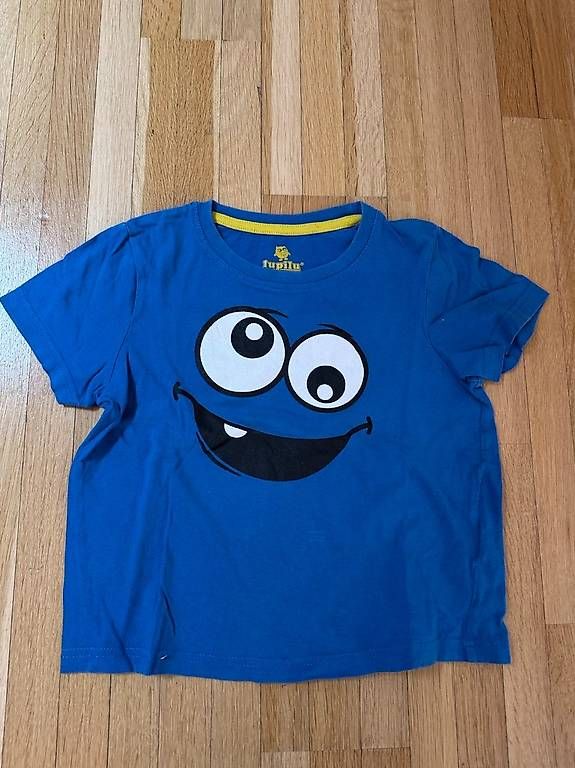 Camicie, T-shirt & Polo: T-Shirt 110/116 – Usato da Zürich venduto da vasile23