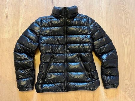 MONCLER Daunenjacke Gösse S: Warm, wie neu, Neupreis CHF 975
