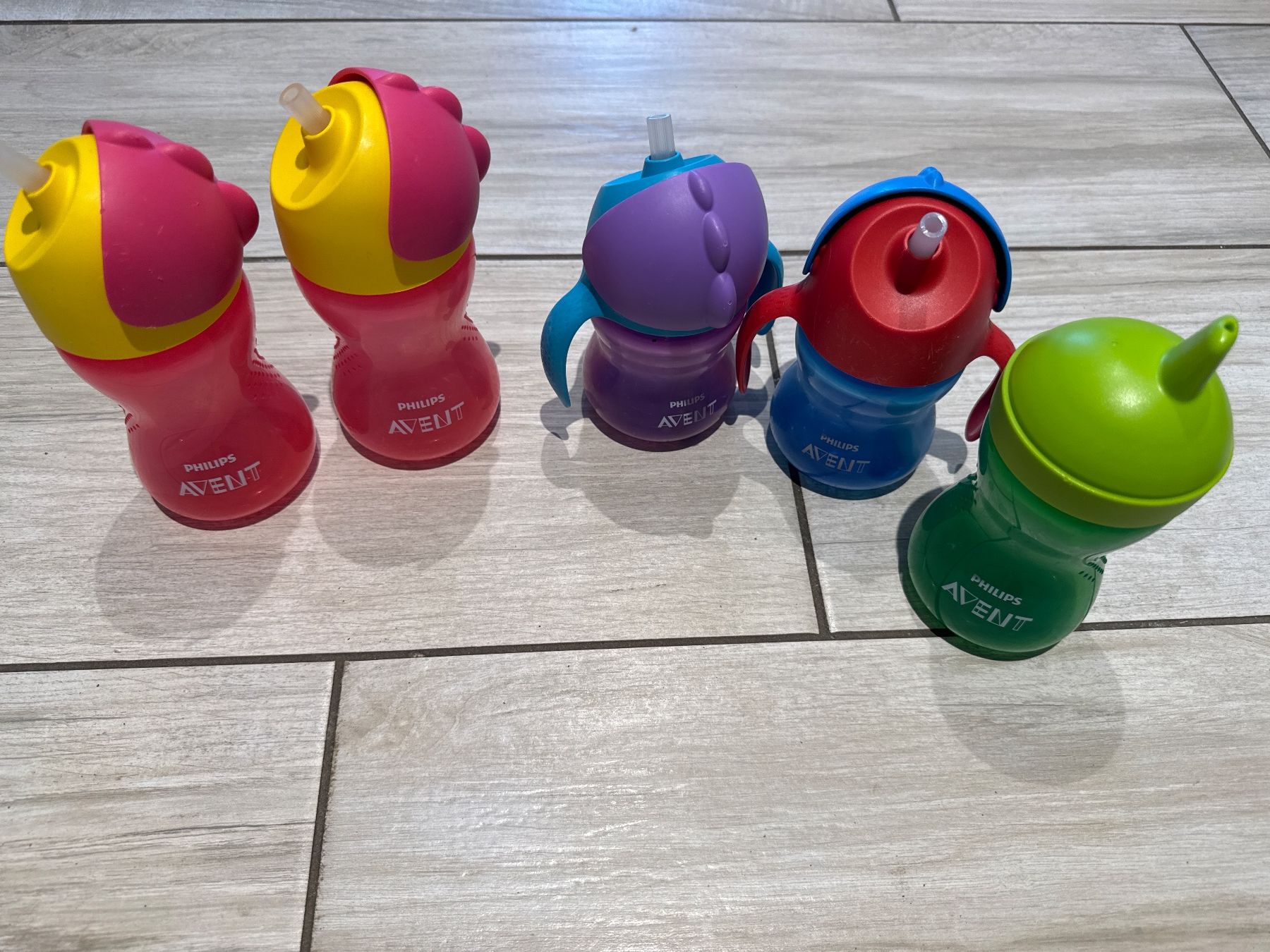 Avent Contenitori & Simili: Philips Avent Trinklerntassen mit Strohhalm – Usato da Gelterkinden venduto da Familienferien
