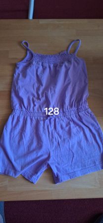 Sommer Set: Shorts und Jumpsuit, Grösse 128 und 8, Lila