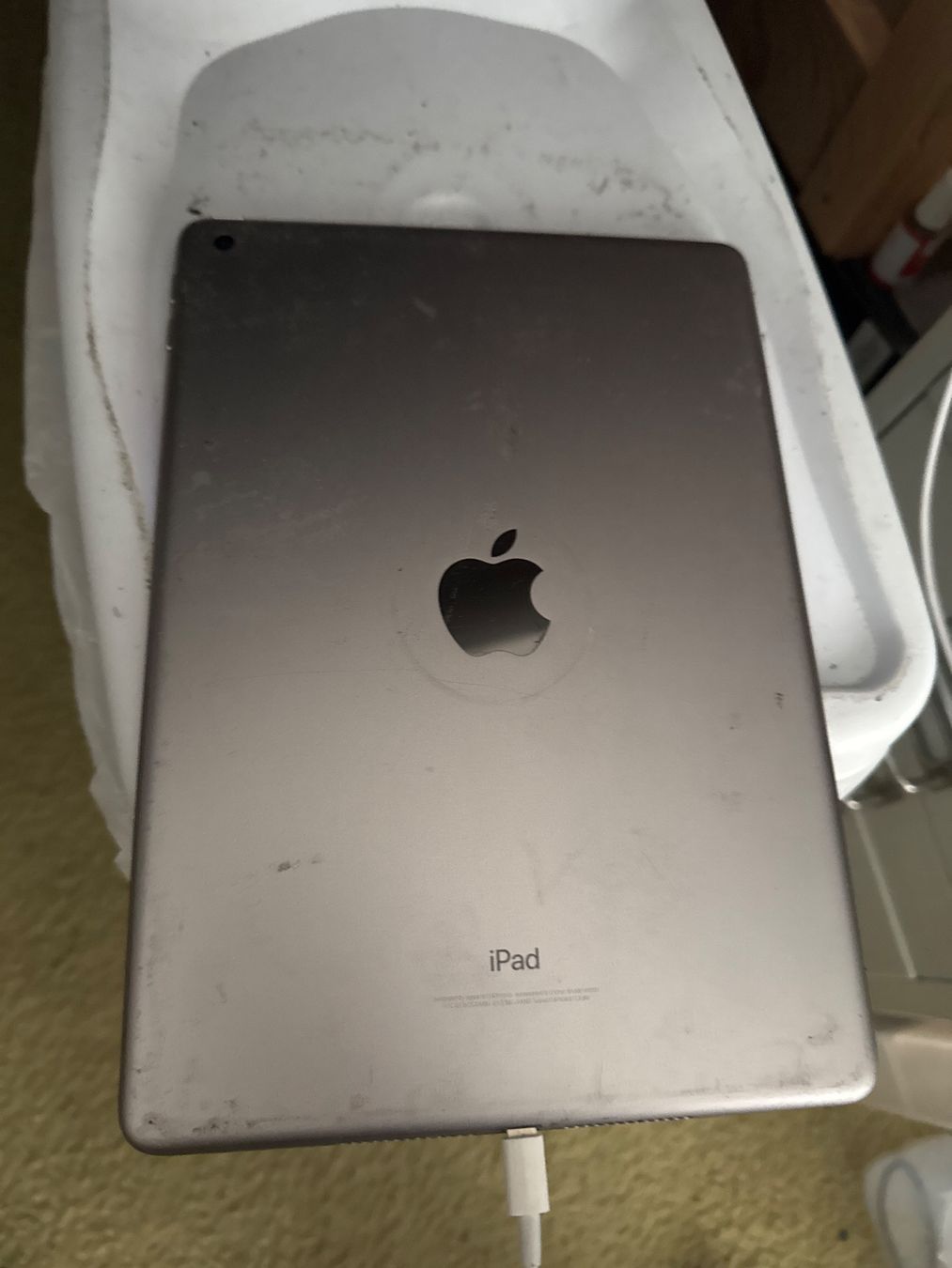 Apple Tablet PC: Ipad 6. Generation - A1893 - ohne icloude / top Zustand – Difettoso da Olten venduto da HoYa01 1