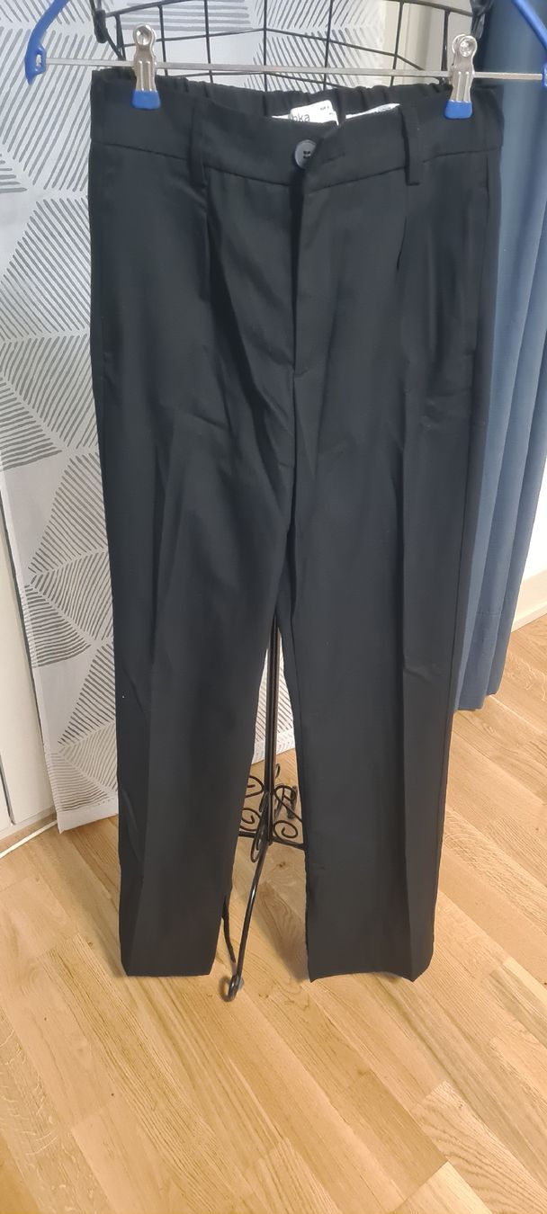 Bershka Pantaloni: hose von bershka gr s – Nuovo (secondo la descrizione) da zürich venduto da janjaz