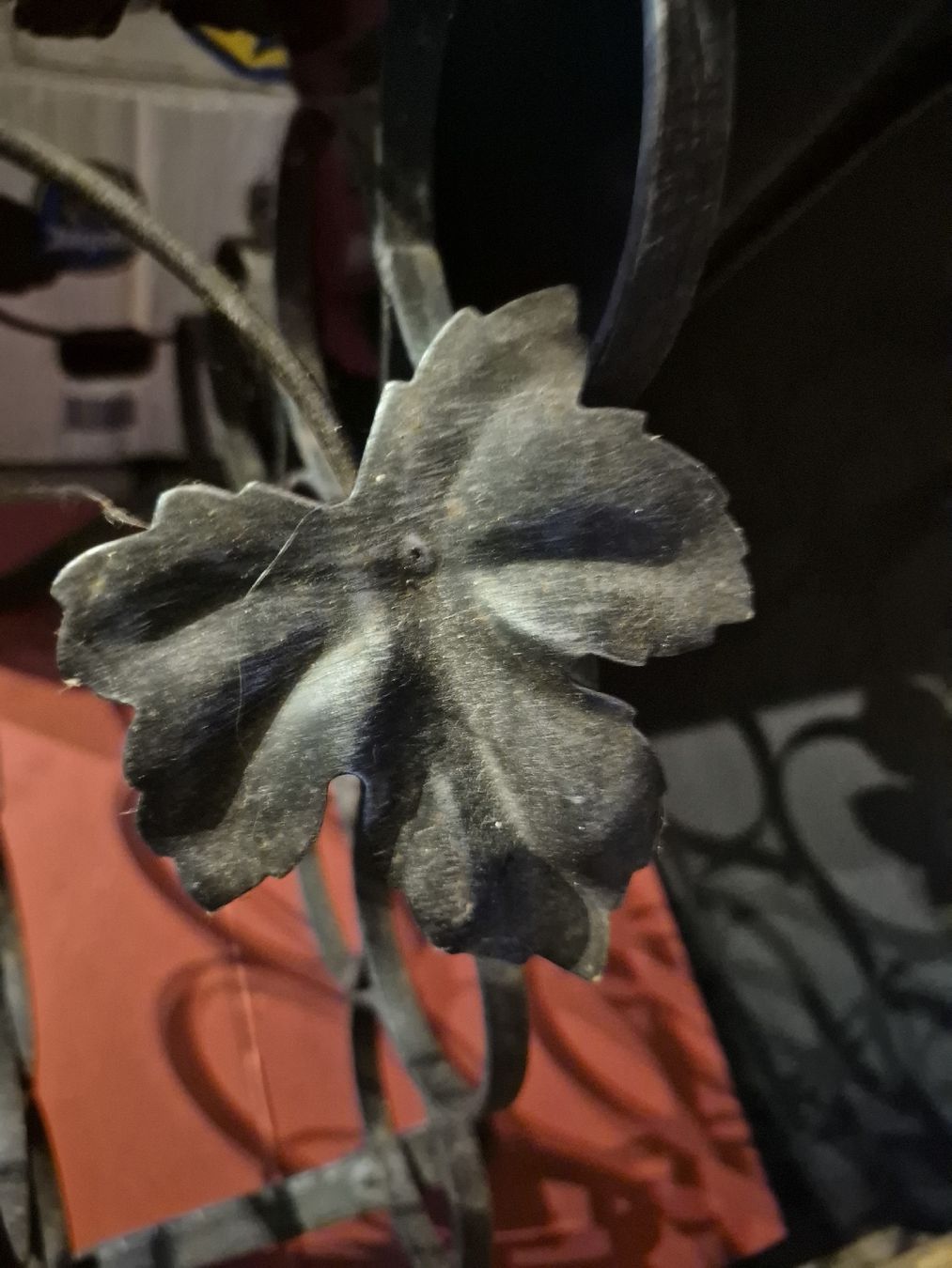 Tutte le decorazioni: Porte-bouteilles en fer forgé style vintage – Usato da Penthalaz venduto da yve_wsq8 1