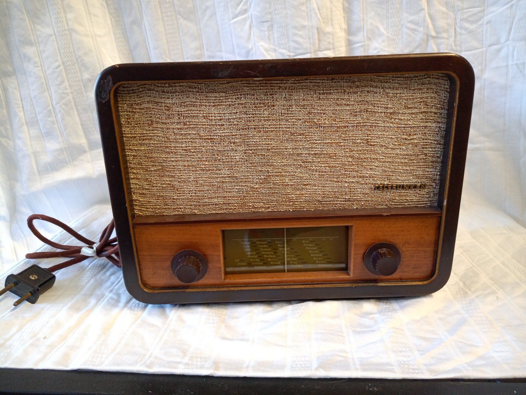 Telefunken Radio: Telefunken Radio – Usato da Oberegg venduto da A-Z.Handel.Loehrer