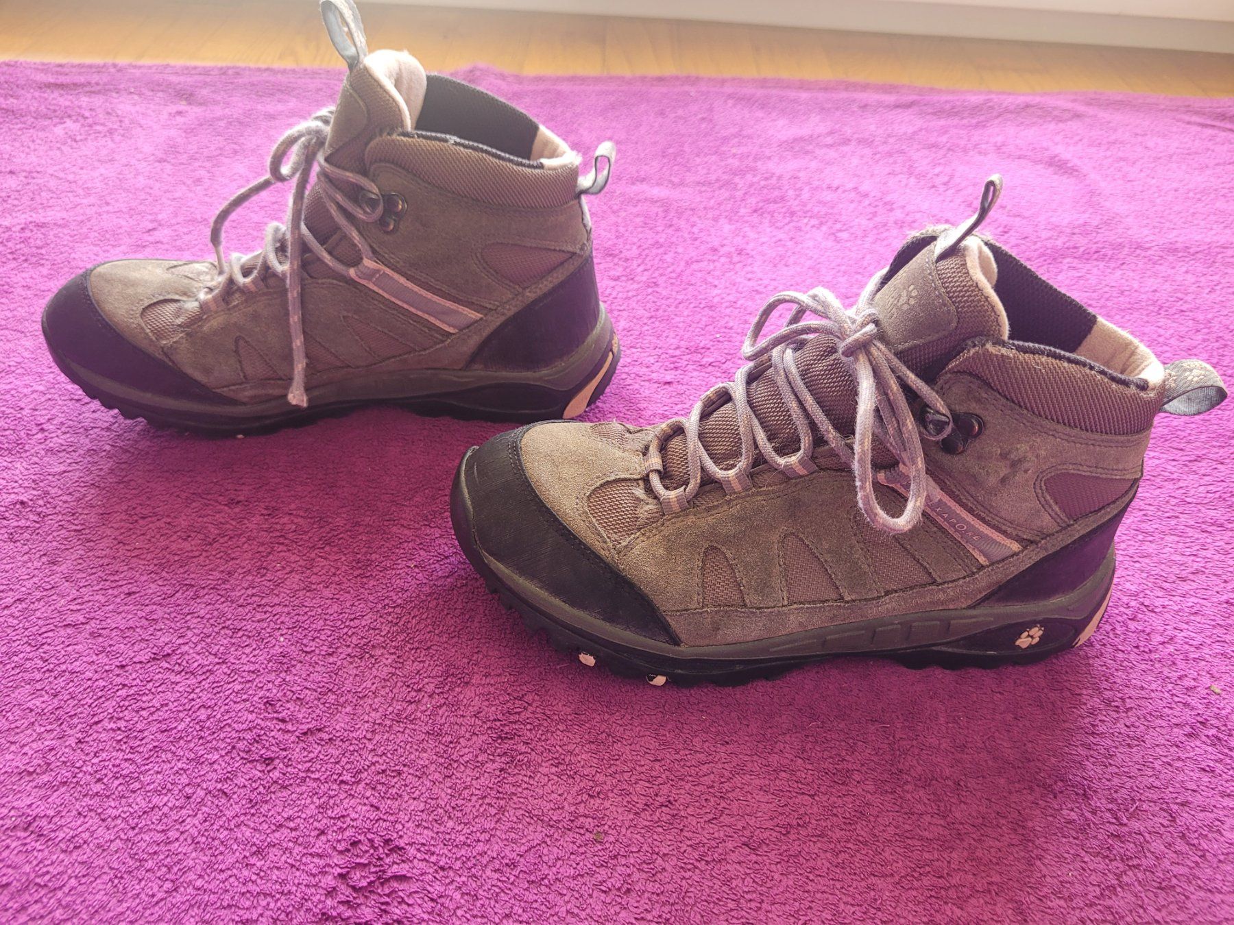 Jack Wolfskin Schuhe für Jungen: Wanderschuhe / Schuhe / Stiefel von Jack Wolfskin Gr. 38 – Gebraucht aus Müllheim Dorf von Seeeule01 2