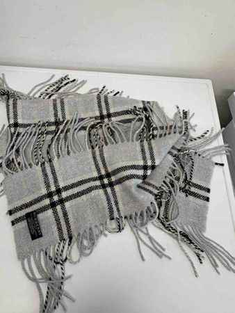 Sciarpa Burberry scialle unisex grigio come nuova