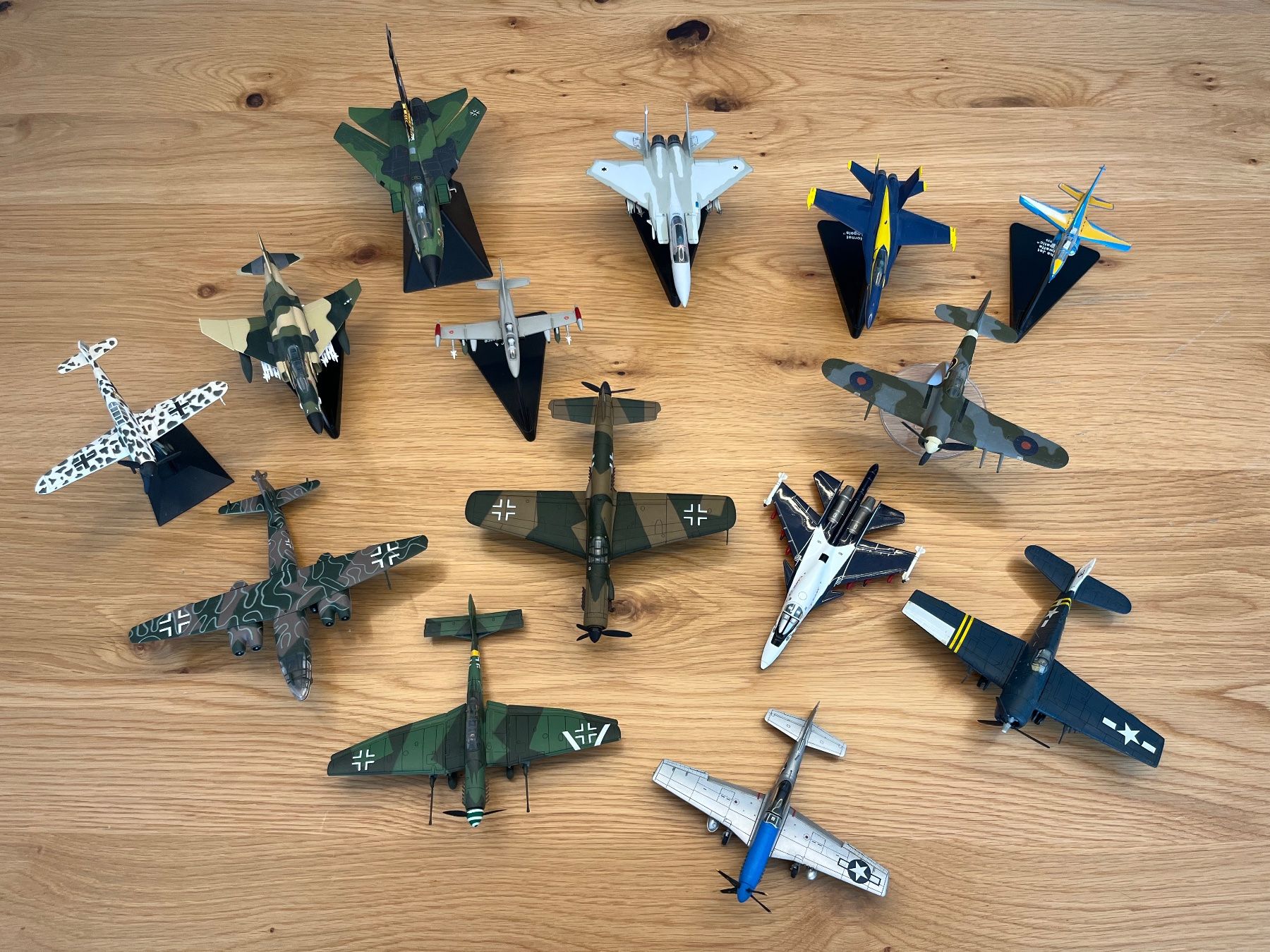 Kit di modellismo & Modellini statici: Sammlung diverser Flugzeugmodelle – Usato da Thun venduto da m_koch96