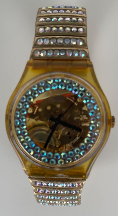 Swatch Orologi: Swatch Golden Jelly Fish Damenuhr mit Strass Steinen – Nuovo (secondo la descrizione) da Horw venduto da KKS_Horw