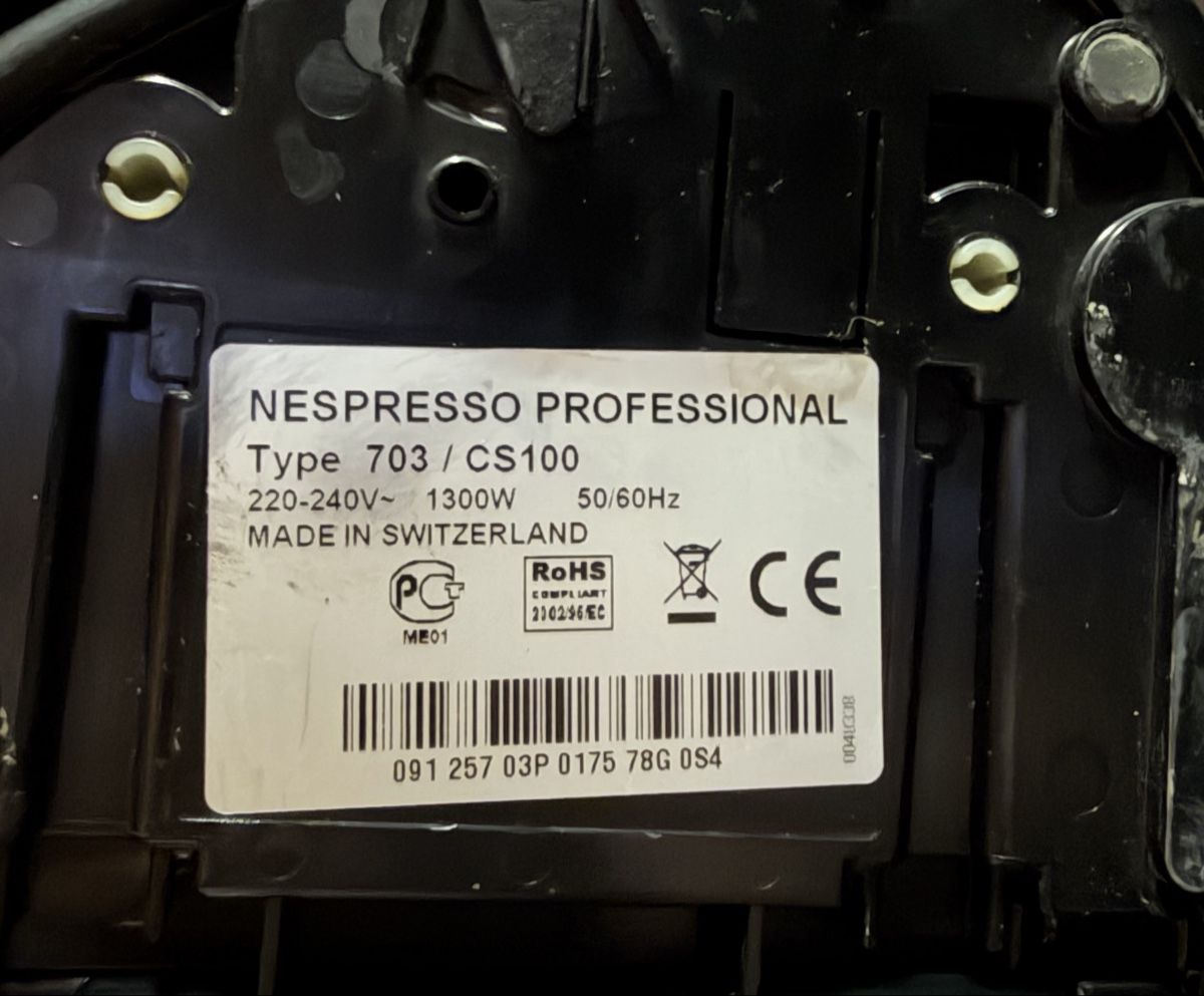 Nespresso Kaffeemaschinen & Espressomaschinen: Nespresso gemini cs100 pro – Gebraucht aus Zuzwil SG von Malou80 4