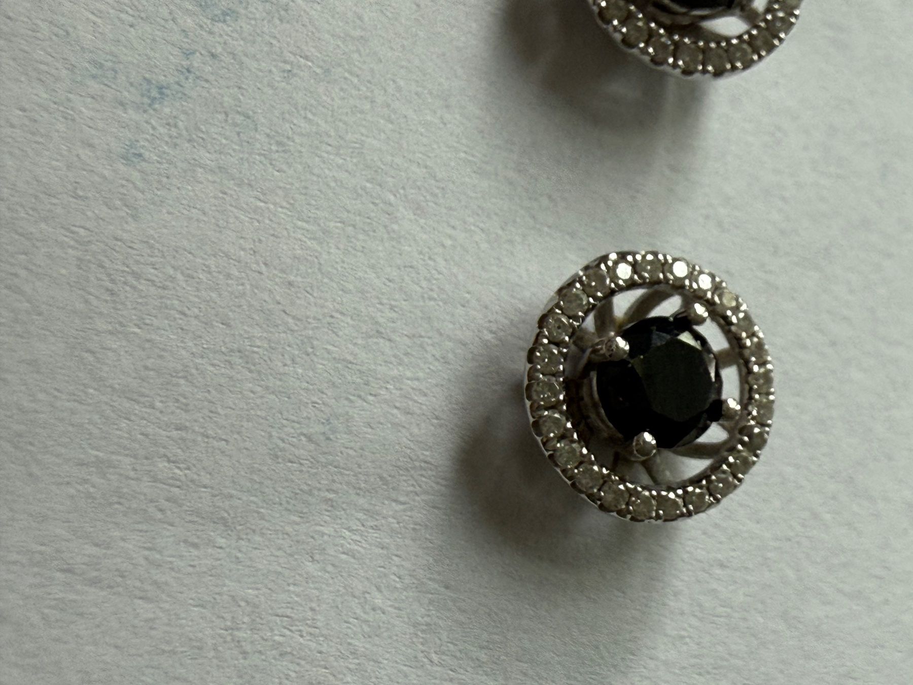 Ohrringe & -stecker: Ohrstecker, Diamant mit Halo – Gebraucht aus Zürich von roessleinhue 3