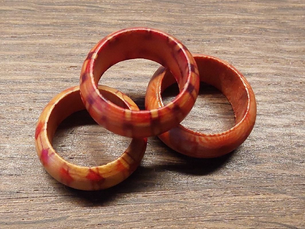 Anelli: 3 Stück Fingerringe Holz – Usato da Köniz venduto da scopello12