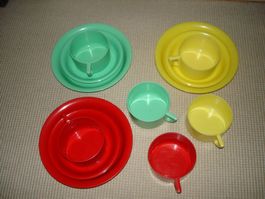 Buntes Kindergeschirr Set, 3 Farben, Vintage, Top!