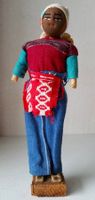 BOLIVIEN 1982: HANDGEMACHTE PUPPE / Frau mit Schleife
