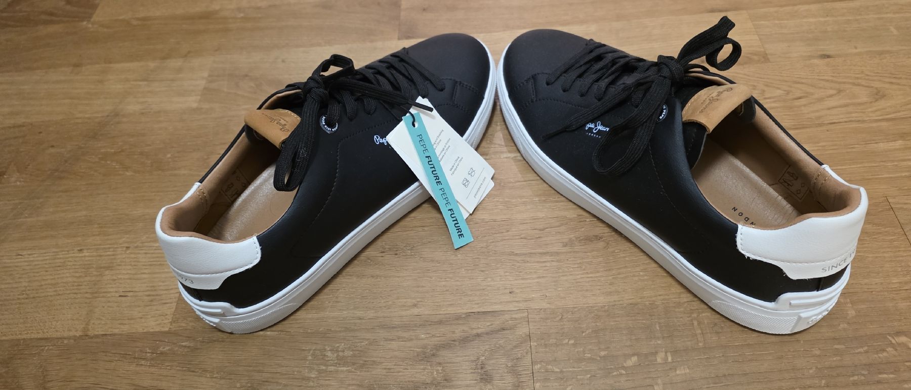 Pepe Jeans Scarpe da uomo: Pepe Jeans Schwarz Sneakers – Nuovo (secondo la descrizione) da Luzern venduto da nic_fh5d 2