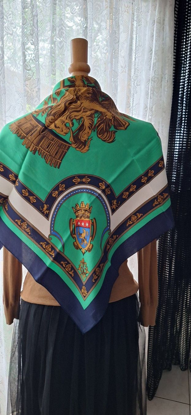 Foulards, Tücher & Schals: Foulard Vintage en soie – Gebraucht aus St-Triphon von Jldr0 2