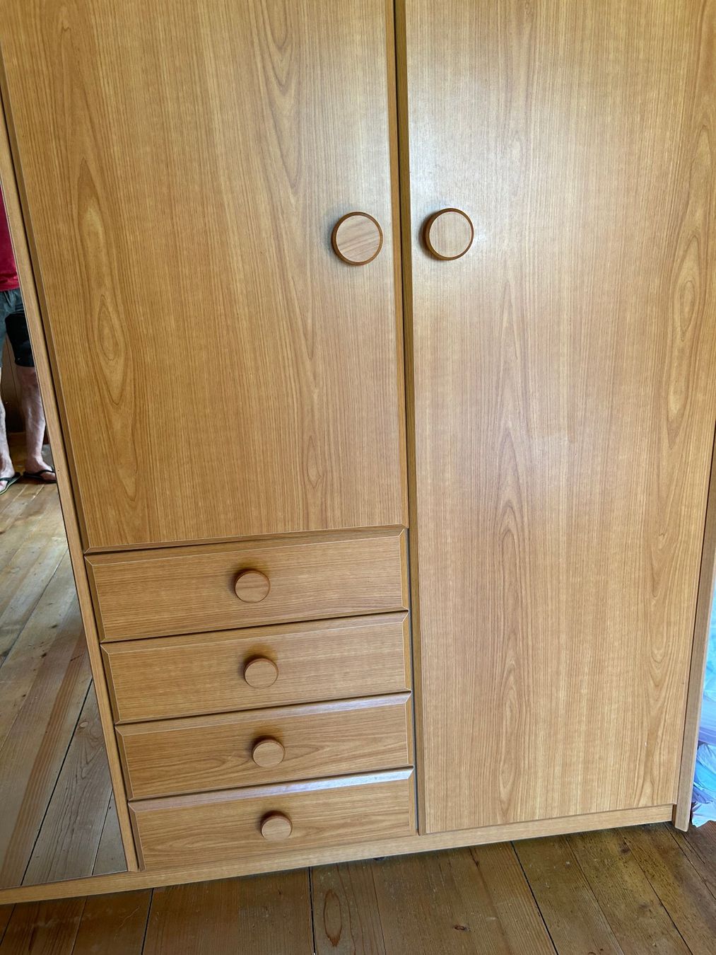 Armadi: Kleiderschrank aus Eichenlaminat, Breite 196 cm – Usato da Innertkirchen venduto da Urbachtal 2