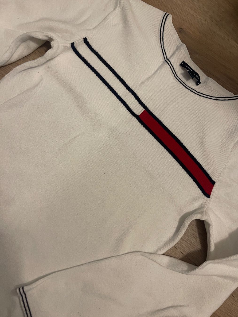 Tommy Hilfiger Maglioni & Felpe: Tommy Hilfiger Pullover – Nuovo (secondo la descrizione) da Winterthur venduto da mje_t9cr 1