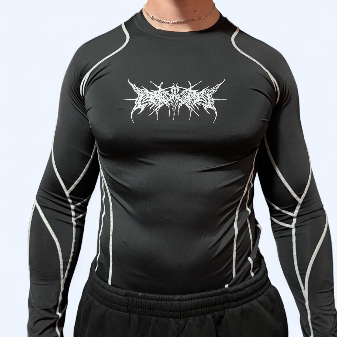 Ola Kala T-shirt: Schwarzes Olakala Langarmshirt – Usato da Steffisburg venduto da rom_hc9q
