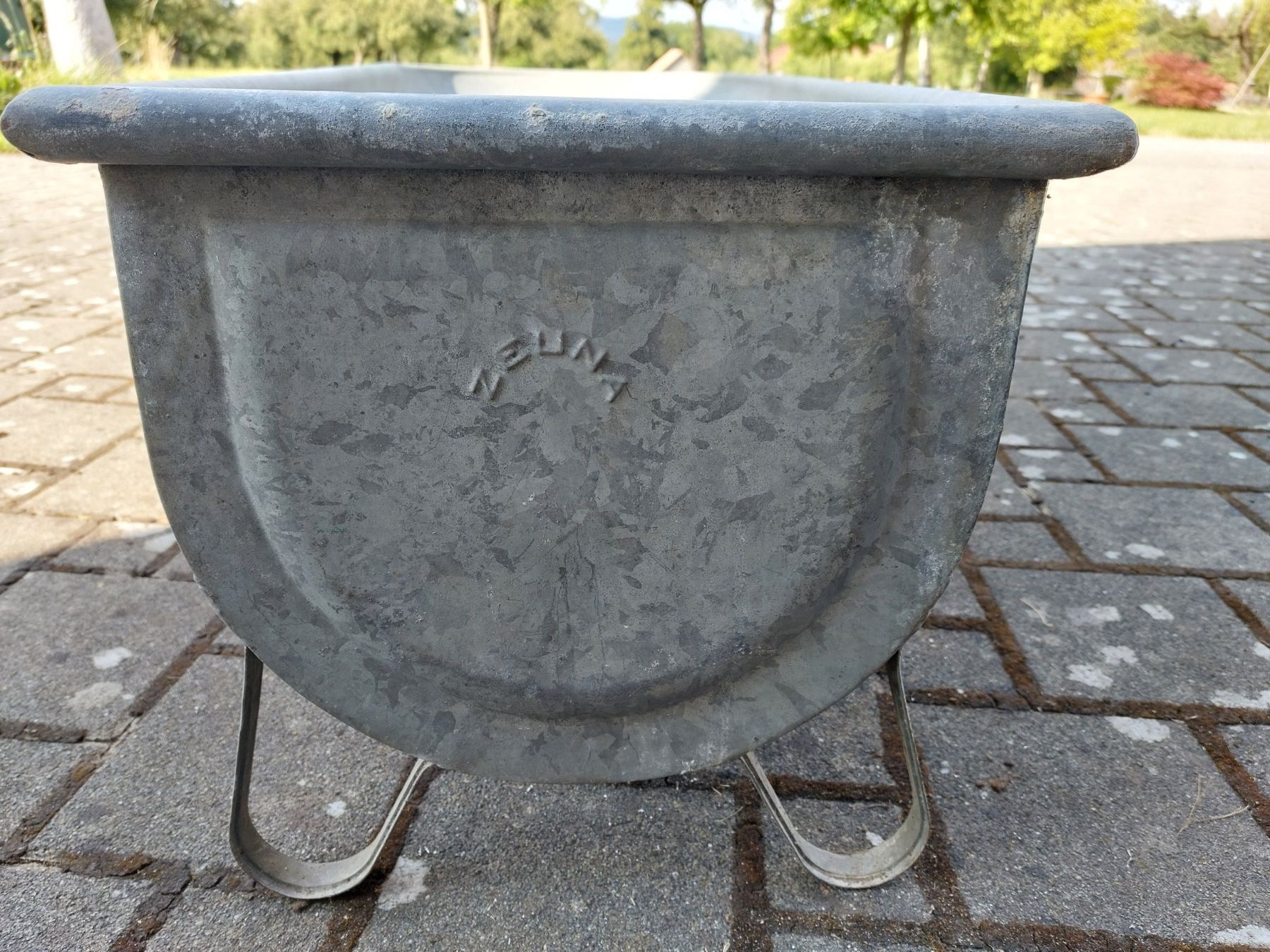 Badewannen: Alte Badewanne – Gebraucht aus Schönholzerswilen von Flipino 1