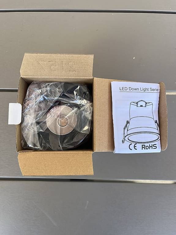 Lustres & lampes de plafonds: Led Down Light - neuf  – Neuf avec emballage d'origine à Chavannes-Renens par luc_52p8 2