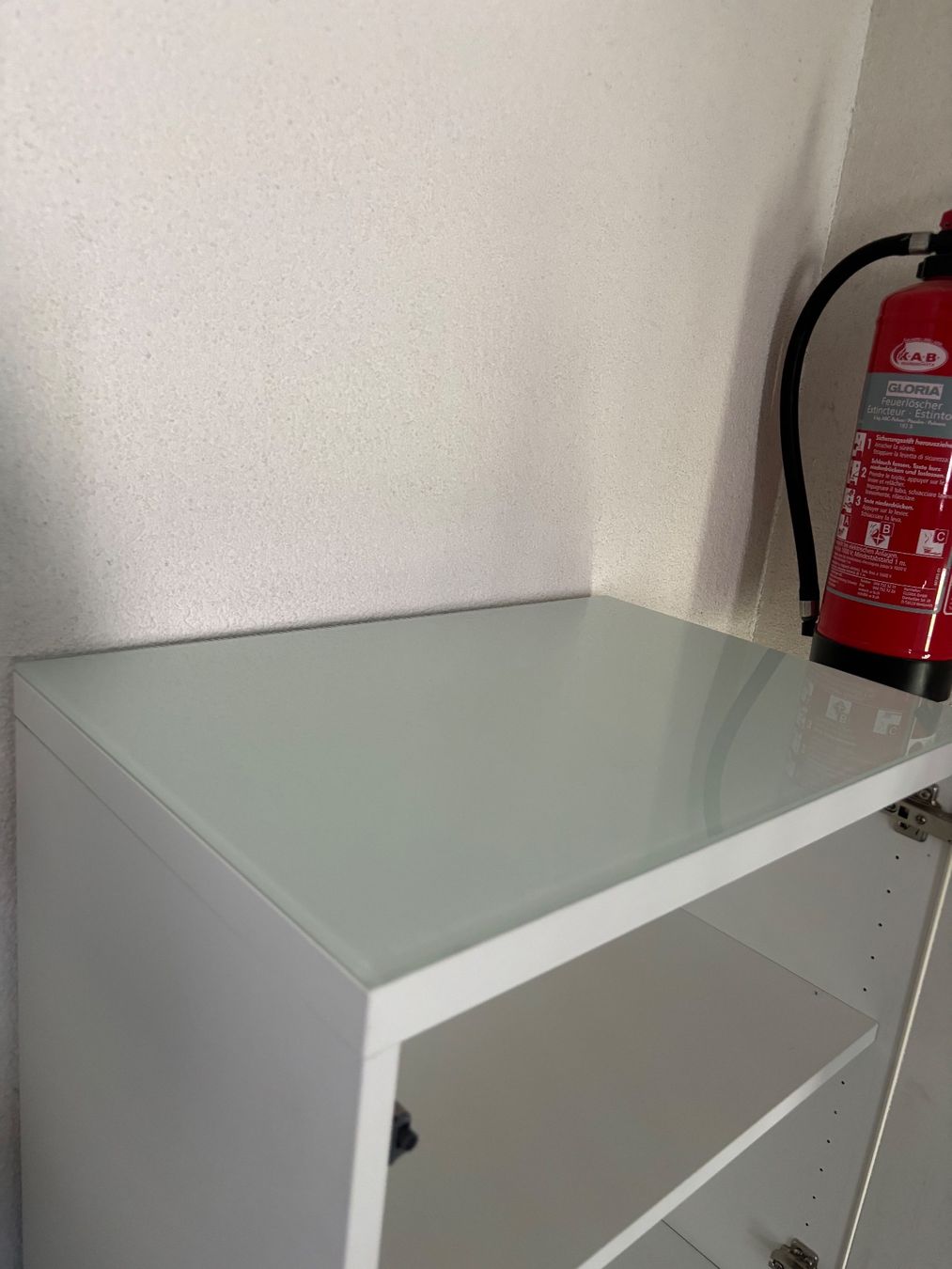Ikea Cassettiere: Besta - Kommode – Nuovo (secondo la descrizione) da Dübendorf venduto da tay_jcn7 3